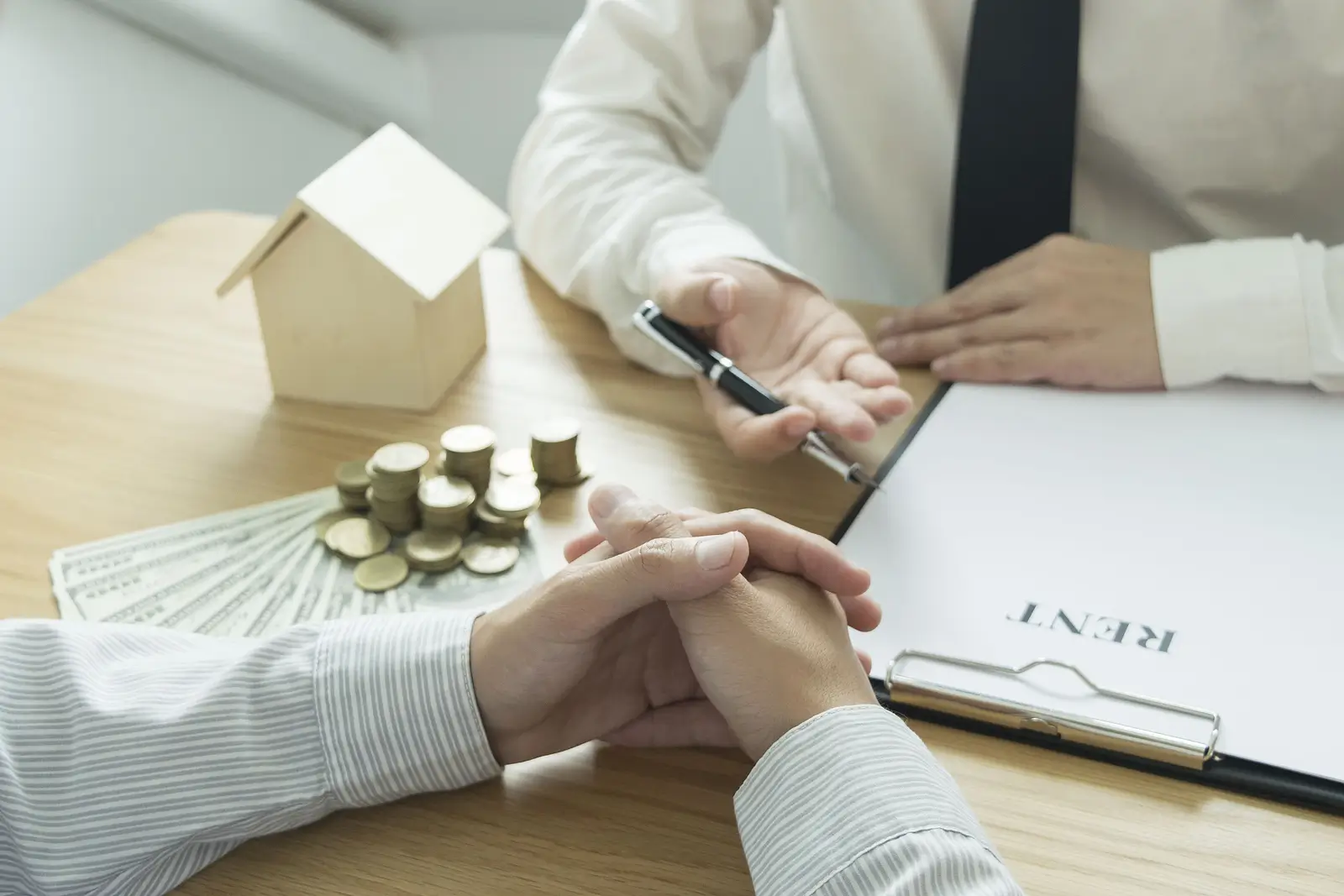 Security Deposit Alternatives & New Tenant Protections: What Lakeland Landlords Should Know